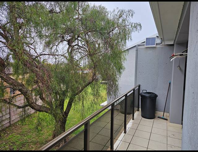 2 BEDROOM APARTMENT FOR SALE IN HARTENBOS CENTRAL
